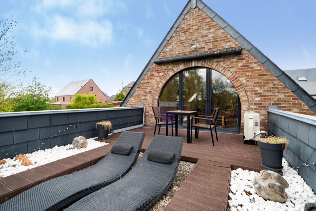 Gite Et Chambre D'Hote Gussignies Exterior foto
