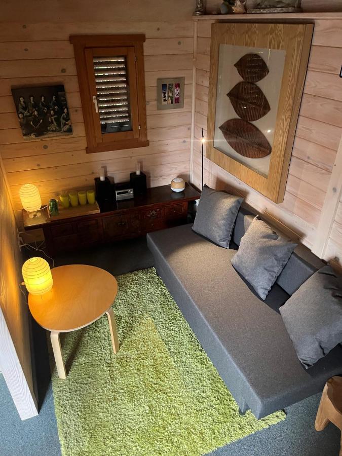 Gite Et Chambre D'Hote Gussignies Exterior foto