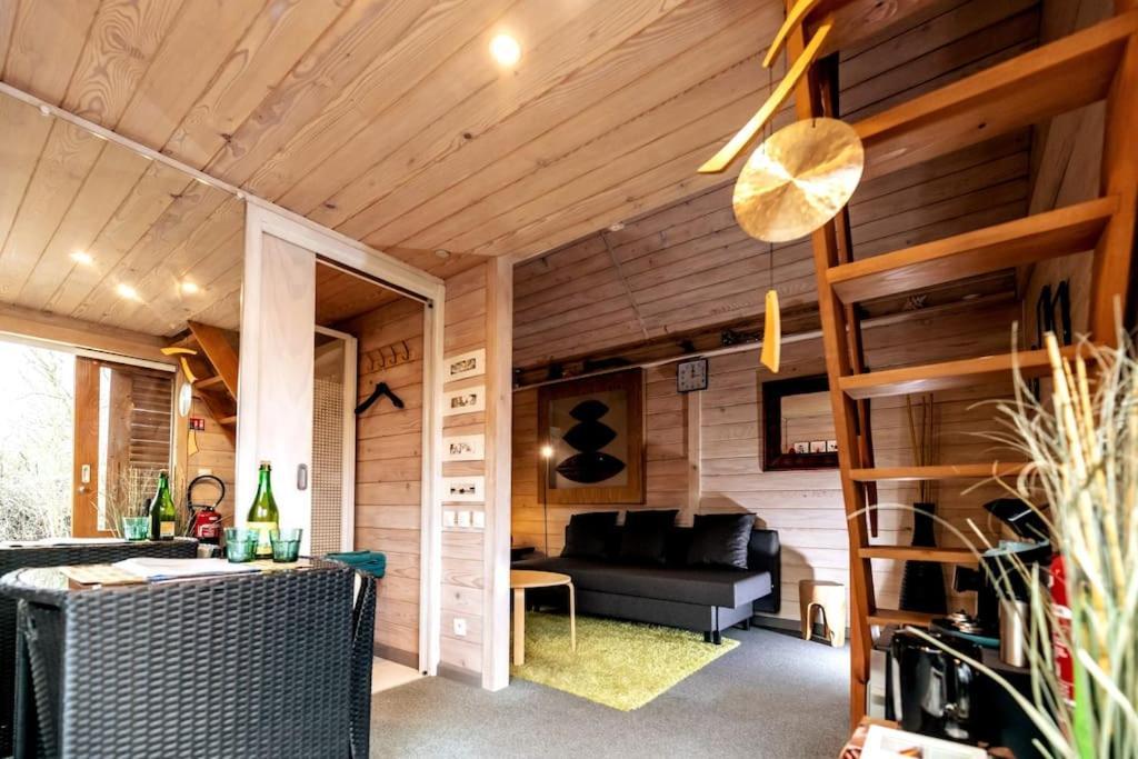 Gite Et Chambre D'Hote Gussignies Exterior foto
